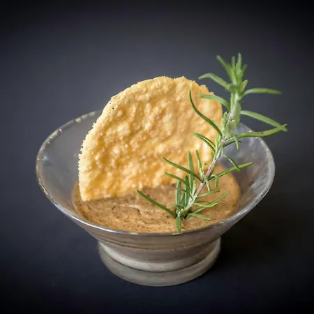 Hotel Charles De Foucauld 2*